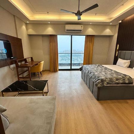 Urban Abodes Aparthotel Ghaziabad Luaran gambar