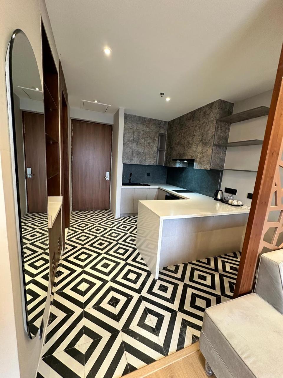 Urban Abodes Aparthotel Ghaziabad Luaran gambar