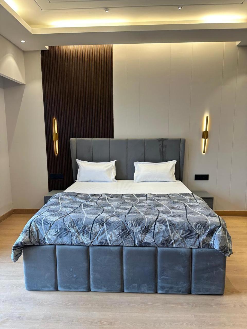Urban Abodes Aparthotel Ghaziabad Luaran gambar